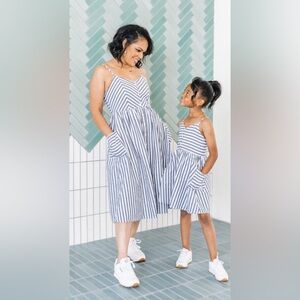 LĒ·LĀ·LŌ Chambray Gray& White Stripes Sundress Midi Ladies Size Small